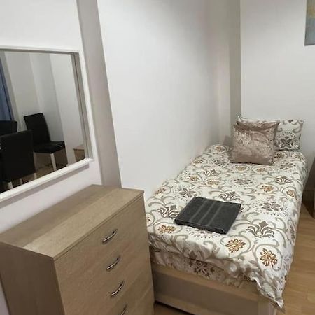 001- Lovely 3-Bedroom Very Close To Oxford Street Londres Exterior foto