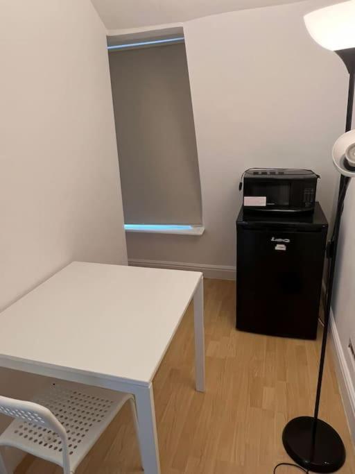 001- Lovely 3-Bedroom Very Close To Oxford Street Londres Exterior foto