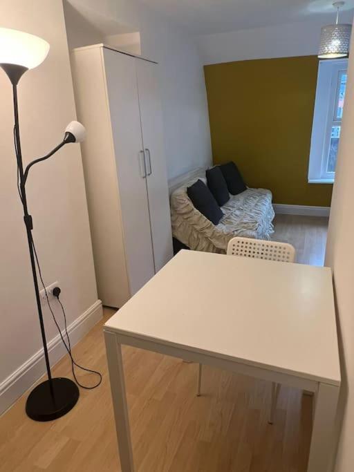 001- Lovely 3-Bedroom Very Close To Oxford Street Londres Exterior foto